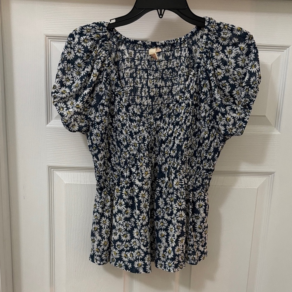 Floral Smocked Peasant Top in Navy with Daisies